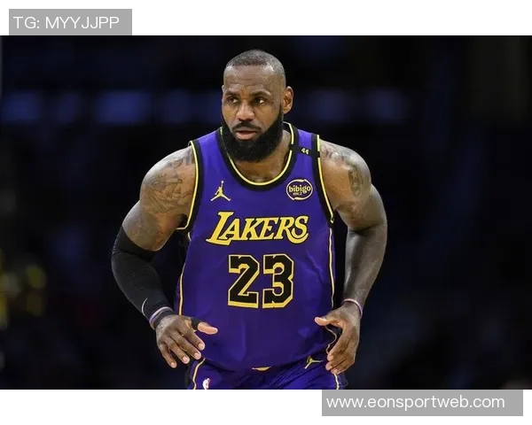 湖人双星状态回暖44分如饮水小里迎生涯巅峰老詹何时归来